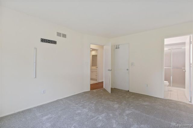 14200 Ivanhoe Drive, Sterling Heights, MI 48312