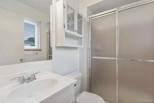 14200 Ivanhoe Drive, Sterling Heights, MI 48312