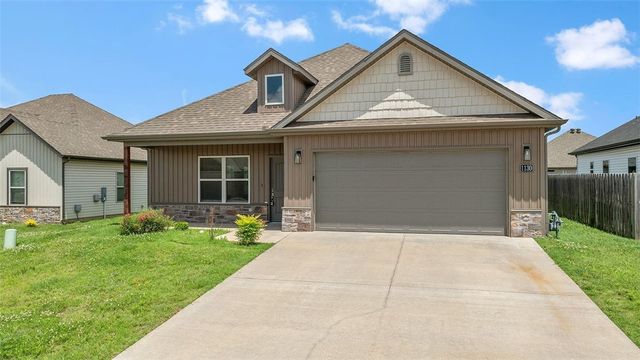 1130 Sunshine Court, Centerton, AR 72719