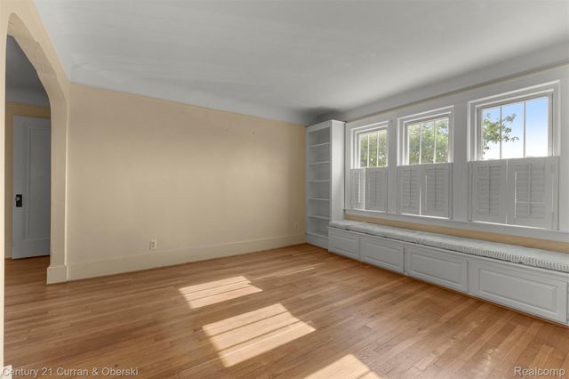 6315 Steadman Street, Dearborn, MI 48126