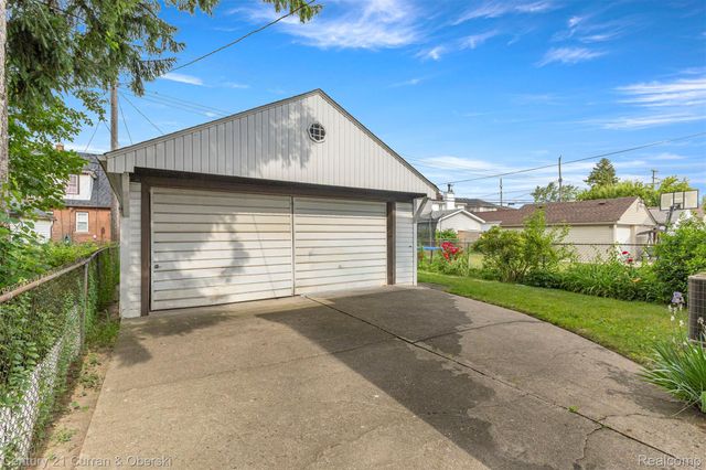 6315 Steadman Street, Dearborn, MI 48126