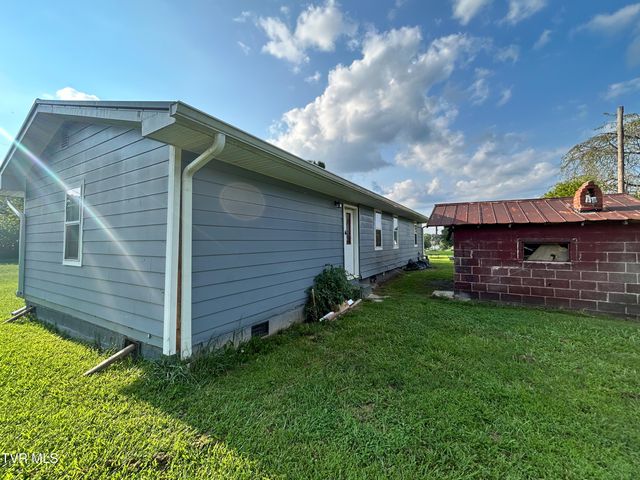 171 California Road, Church Hill, TN 37642