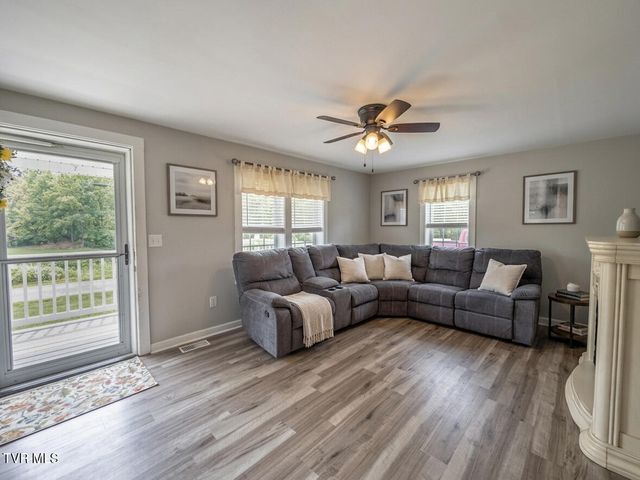 171 California Road, Church Hill, TN 37642