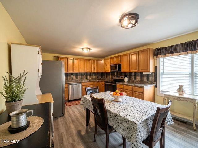 171 California Road, Church Hill, TN 37642