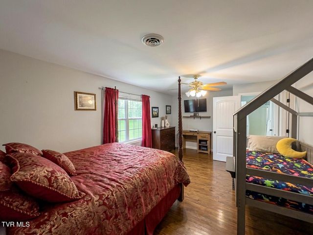 171 California Road, Church Hill, TN 37642