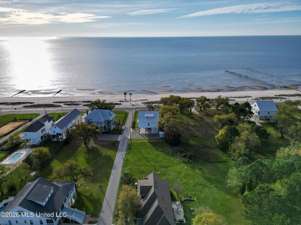 115 Favre Street, Waveland, MS 39576