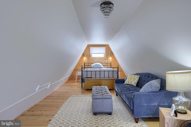 1770 WINDY HILL RD, Lancaster, PA 17602