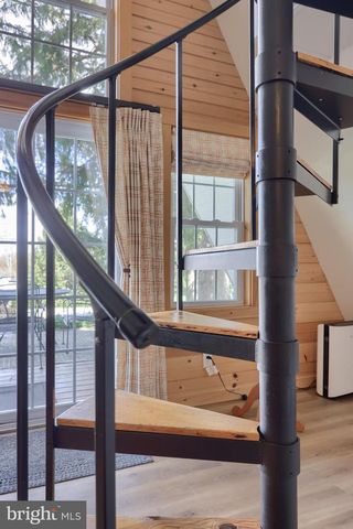 1770 WINDY HILL RD, Lancaster, PA 17602