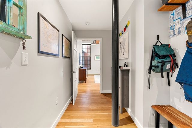 130 John St 350, Lowell, MA 01852