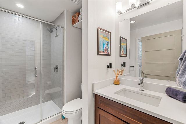 130 John St 350, Lowell, MA 01852