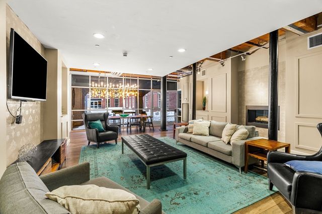 130 John St 350, Lowell, MA 01852