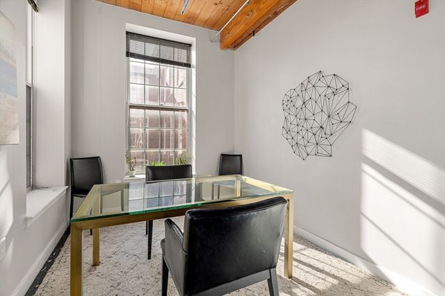 130 John St 350, Lowell, MA 01852