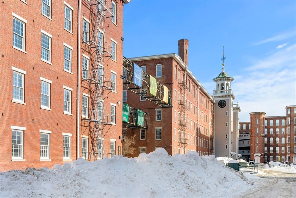 130 John St 350, Lowell, MA 01852