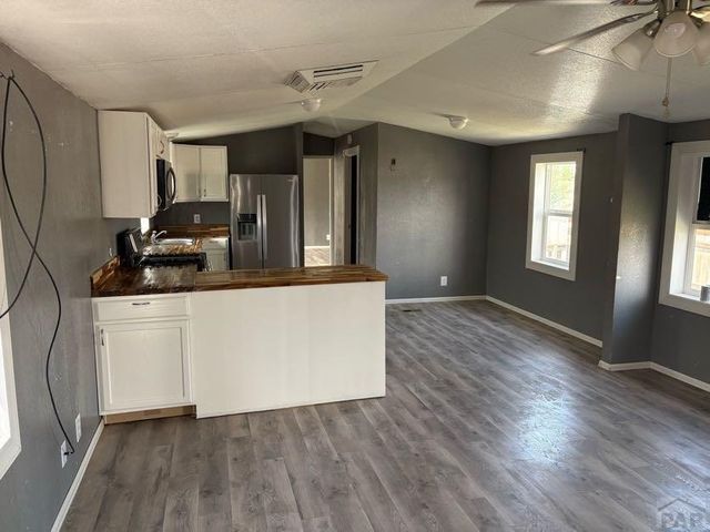 129 E Countryside Dr, Pueblo West, CO 81007