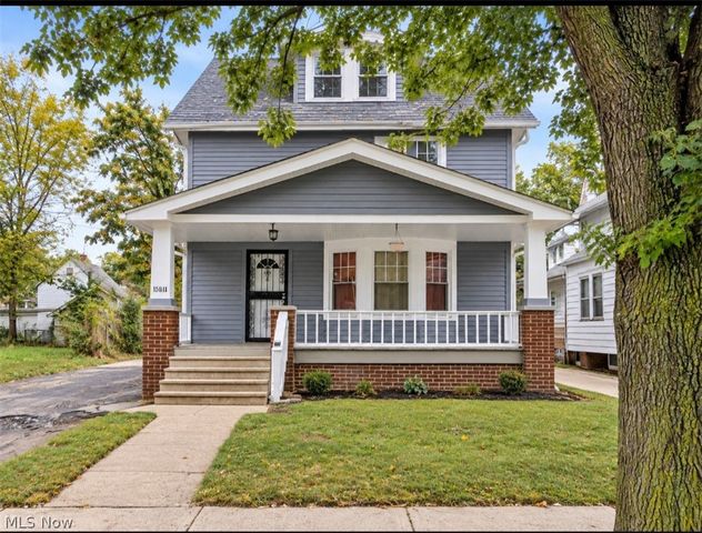 15811 Huntmere Avenue, Cleveland, OH 44110