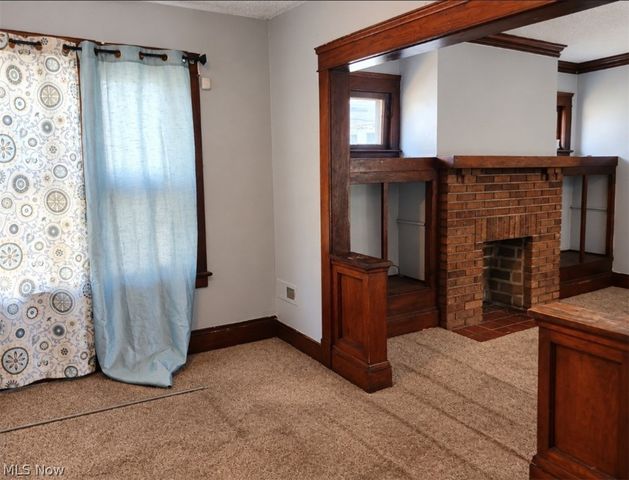 15811 Huntmere Avenue, Cleveland, OH 44110