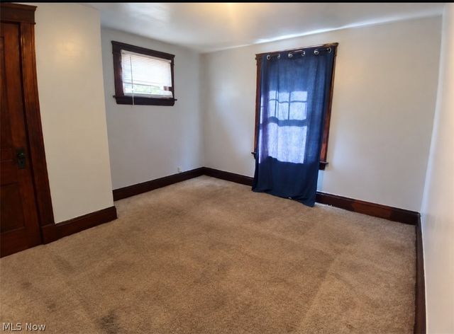 15811 Huntmere Avenue, Cleveland, OH 44110