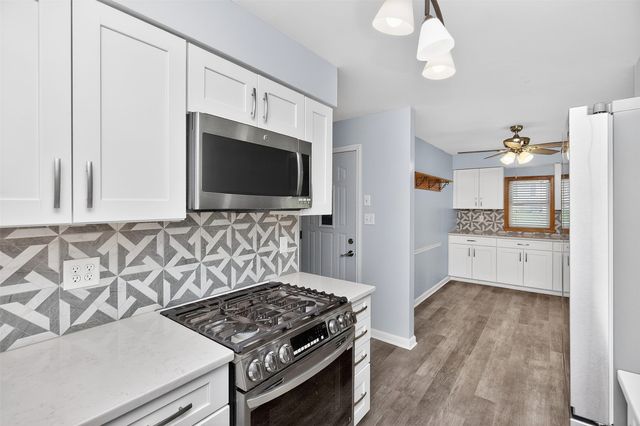 7205 SW 14th Street, Des Moines, IA 50315