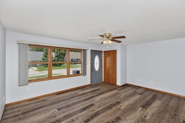 7205 SW 14th Street, Des Moines, IA 50315
