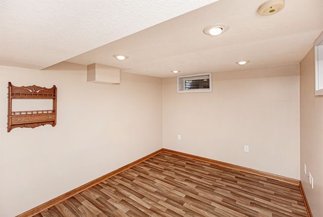 7205 SW 14th Street, Des Moines, IA 50315