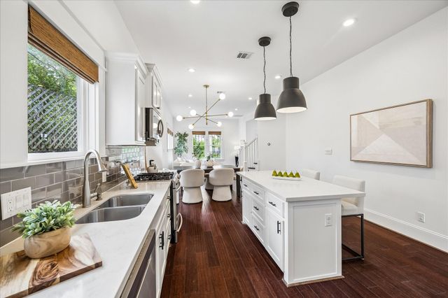 522 W 15th Street, Houston, TX 77008