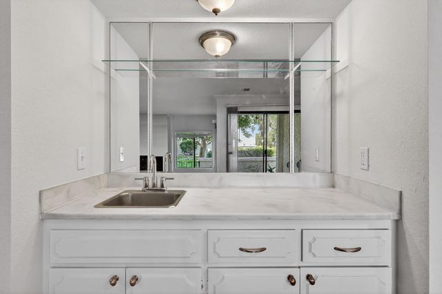 756 Violeta Drive, Palm Springs, CA 92262