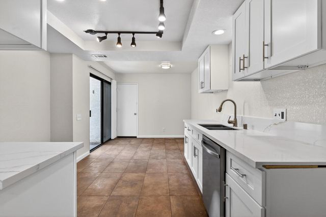 756 Violeta Drive, Palm Springs, CA 92262