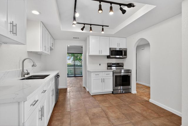 756 Violeta Drive, Palm Springs, CA 92262