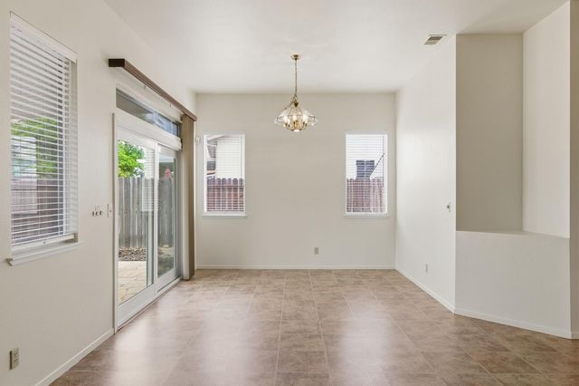 8087 Bothwell Dr, Sacramento, CA 95829