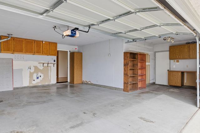 8087 Bothwell Dr, Sacramento, CA 95829