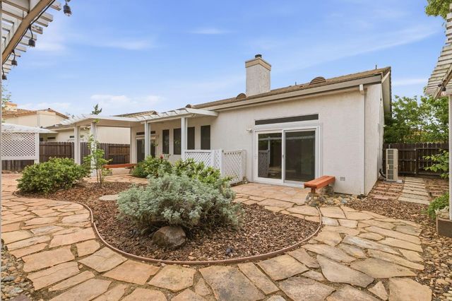 8087 Bothwell Dr, Sacramento, CA 95829