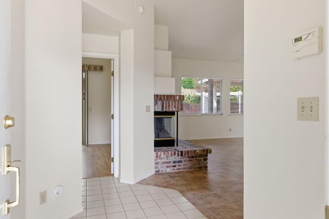 8087 Bothwell Dr, Sacramento, CA 95829