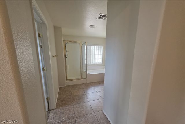8660 Diamond Sand Avenue, Las Vegas, NV 89178