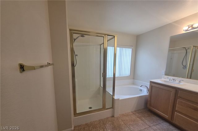 8660 Diamond Sand Avenue, Las Vegas, NV 89178