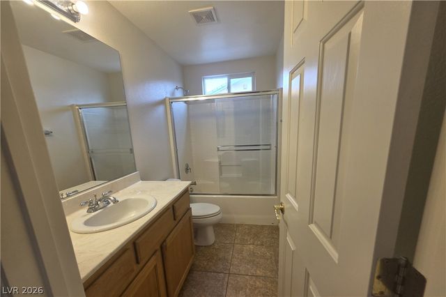 8660 Diamond Sand Avenue, Las Vegas, NV 89178