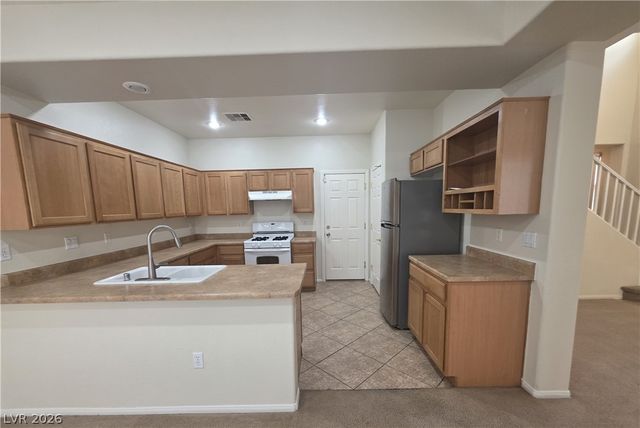 8660 Diamond Sand Avenue, Las Vegas, NV 89178
