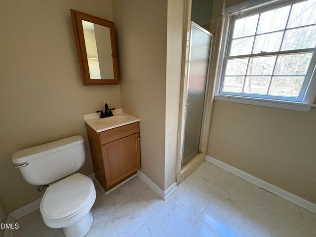 824 Ravenwood Drive, Raleigh, NC 27606