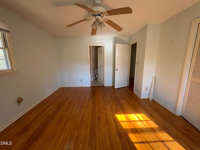 824 Ravenwood Drive, Raleigh, NC 27606