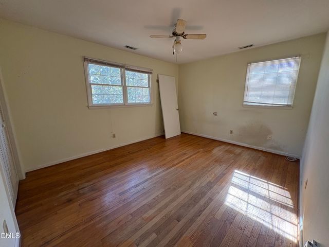 824 Ravenwood Drive, Raleigh, NC 27606