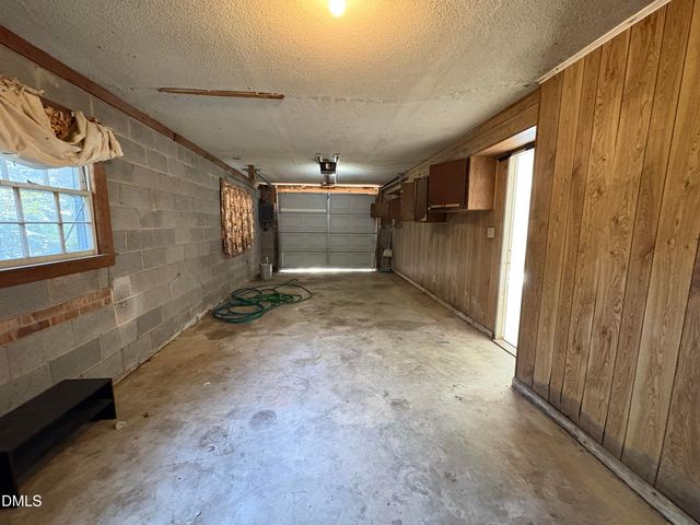 824 Ravenwood Drive, Raleigh, NC 27606