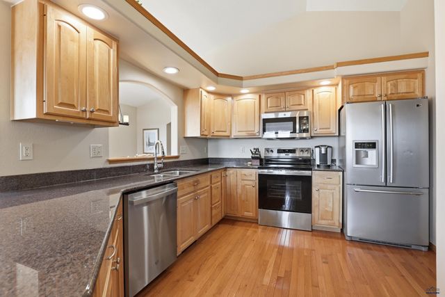 5423 BARBERRY CT, Rapid City, SD 57702