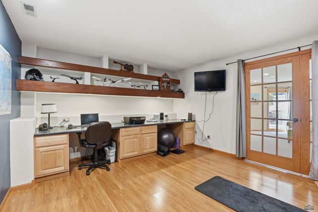 5423 BARBERRY CT, Rapid City, SD 57702