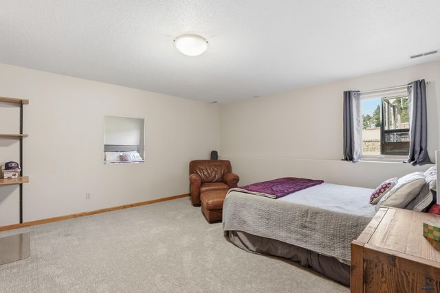 5423 BARBERRY CT, Rapid City, SD 57702