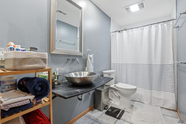 5423 BARBERRY CT, Rapid City, SD 57702