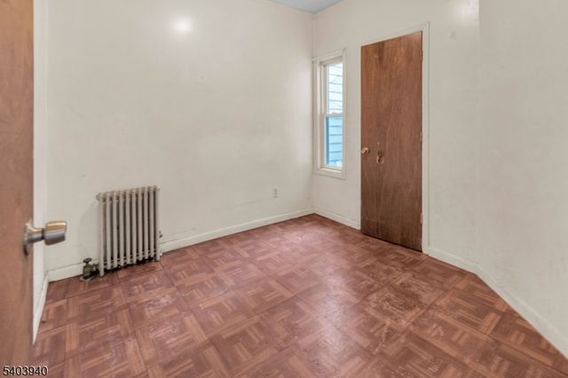 21 Graham Ave, Paterson City, NJ 07524