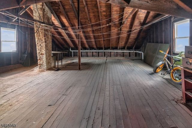 21 Graham Ave, Paterson City, NJ 07524