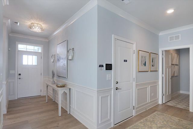 719 Alberta Avenue, Oswego, IL 60543