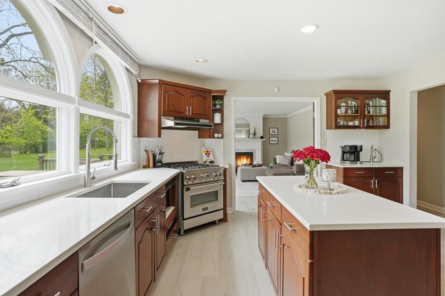 408 Westchester Lane, Valparaiso, IN 46385