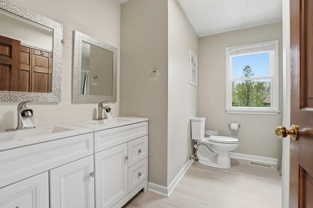 408 Westchester Lane, Valparaiso, IN 46385