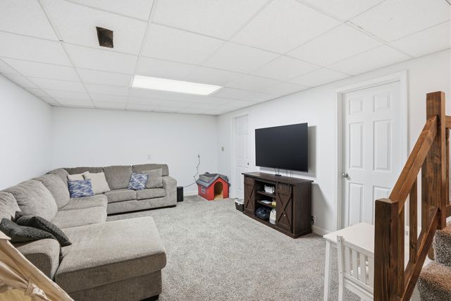 408 Westchester Lane, Valparaiso, IN 46385